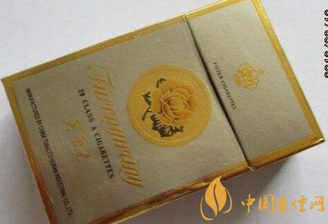 跟家人放烟花的说说经典句子图片大全集高清|和家人放烟花的感受句子